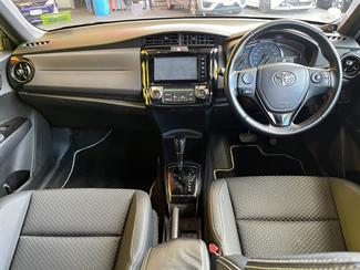 2015 Toyota Corolla - Thumbnail