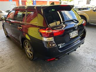 2015 Toyota Corolla - Thumbnail