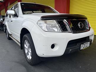 2010 Nissan Navara - Thumbnail