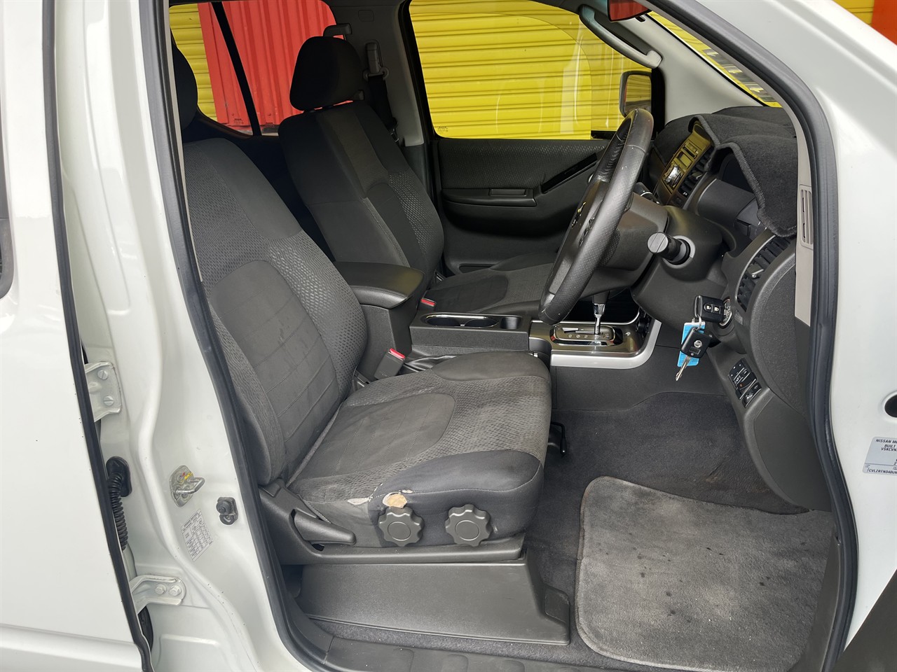 2010 Nissan Navara