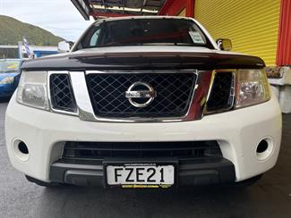 2010 Nissan Navara - Thumbnail