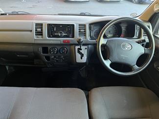 2012 Toyota Hiace - Thumbnail