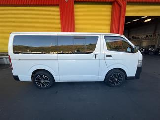 2012 Toyota Hiace - Thumbnail