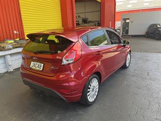 2015 Ford Fiesta - Thumbnail