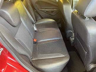 2015 Ford Fiesta - Thumbnail