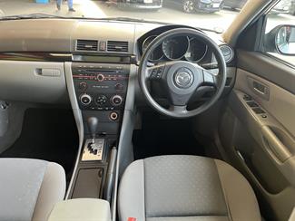 2004 Mazda Axela - Thumbnail