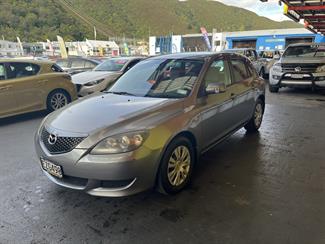 2004 Mazda Axela - Thumbnail