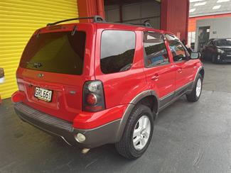 2006 Ford Escape - Thumbnail