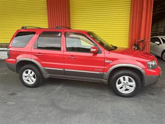 2006 Ford Escape - Thumbnail
