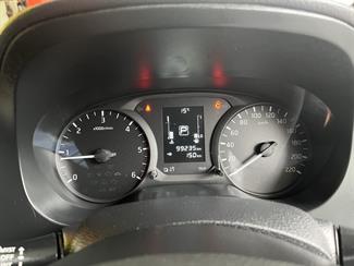 2020 Nissan Navara - Thumbnail