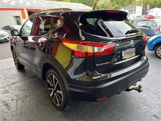 2016 Nissan Qashqai - Thumbnail