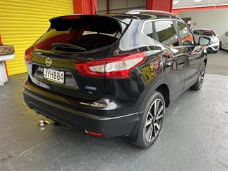 2016 Nissan Qashqai - Thumbnail