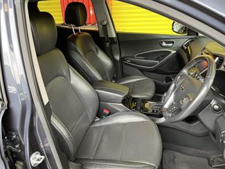 2015 Hyundai Santa Fe - Thumbnail