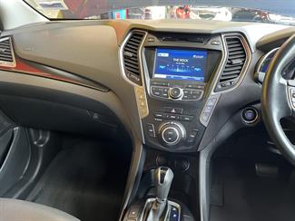 2015 Hyundai Santa Fe - Thumbnail