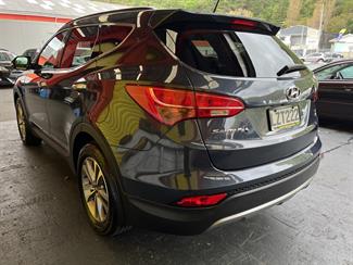 2015 Hyundai Santa Fe - Thumbnail