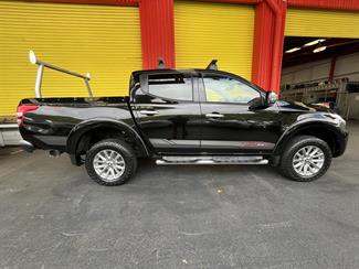 2016 Mitsubishi Triton - Thumbnail