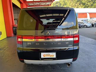 2013 Mitsubishi DELICA - Thumbnail