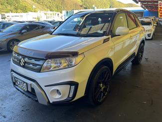 2016 Suzuki Vitara - Thumbnail