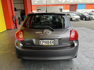 2008 Toyota Corolla - Thumbnail