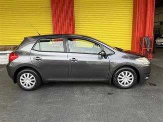 2008 Toyota Corolla - Thumbnail