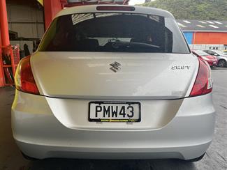 2014 Suzuki Swift - Thumbnail