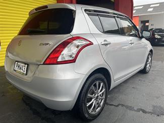 2014 Suzuki Swift - Thumbnail