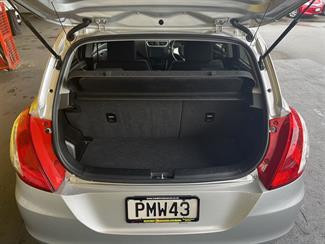 2014 Suzuki Swift - Thumbnail