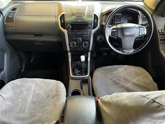 2016 Isuzu D-Max - Thumbnail