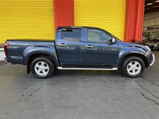 2016 Isuzu D-Max - Thumbnail