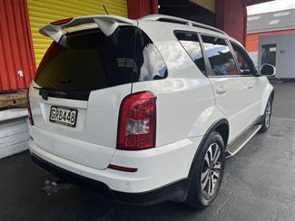 2012 Ssangyong rexton - Thumbnail