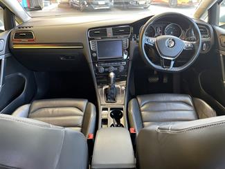 2013 Volkswagen Golf - Thumbnail