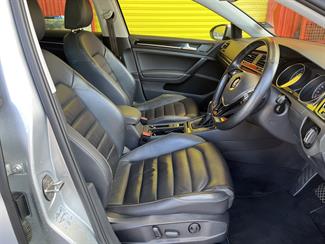 2013 Volkswagen Golf - Thumbnail