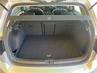 2013 Volkswagen Golf - Thumbnail