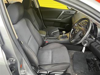 2010 Mazda 3 - Thumbnail