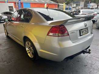 2010 Holden Commodore - Thumbnail