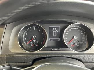 2013 Volkswagen Golf - Thumbnail