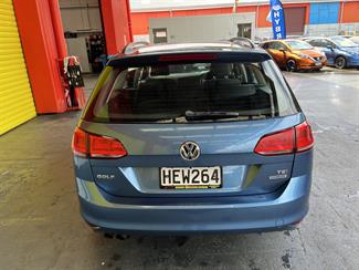 2013 Volkswagen Golf - Thumbnail