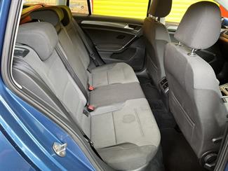 2013 Volkswagen Golf - Thumbnail