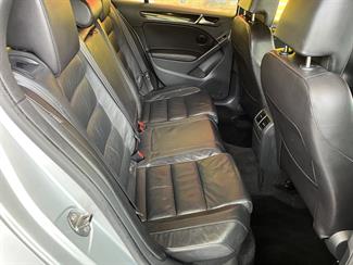 2009 Volkswagen Golf - Thumbnail