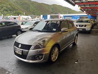 2014 Suzuki Swift - Thumbnail