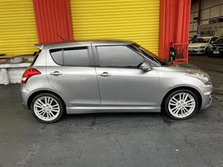 2014 Suzuki Swift - Thumbnail