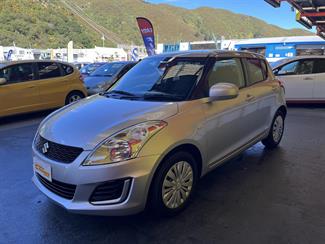 2015 Suzuki Swift - Thumbnail
