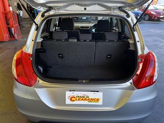 2015 Suzuki Swift - Thumbnail