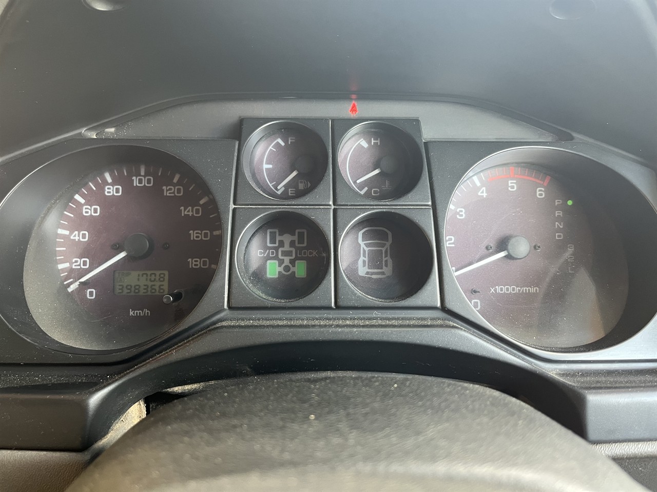 2000 Mitsubishi Pajero
