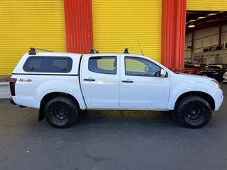 2016 Isuzu D-Max - Thumbnail