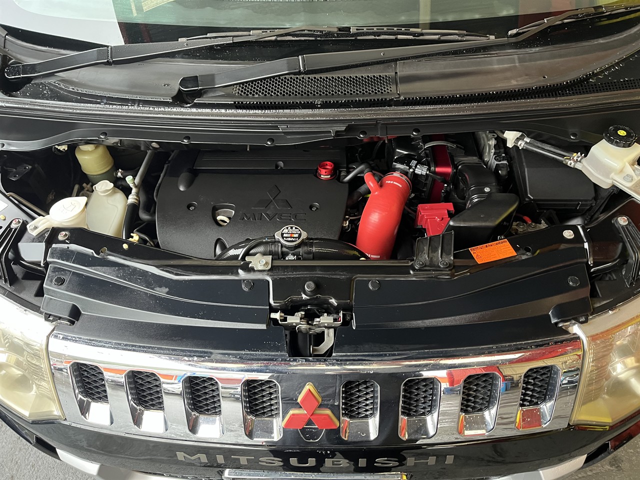 2014 Mitsubishi DELICA