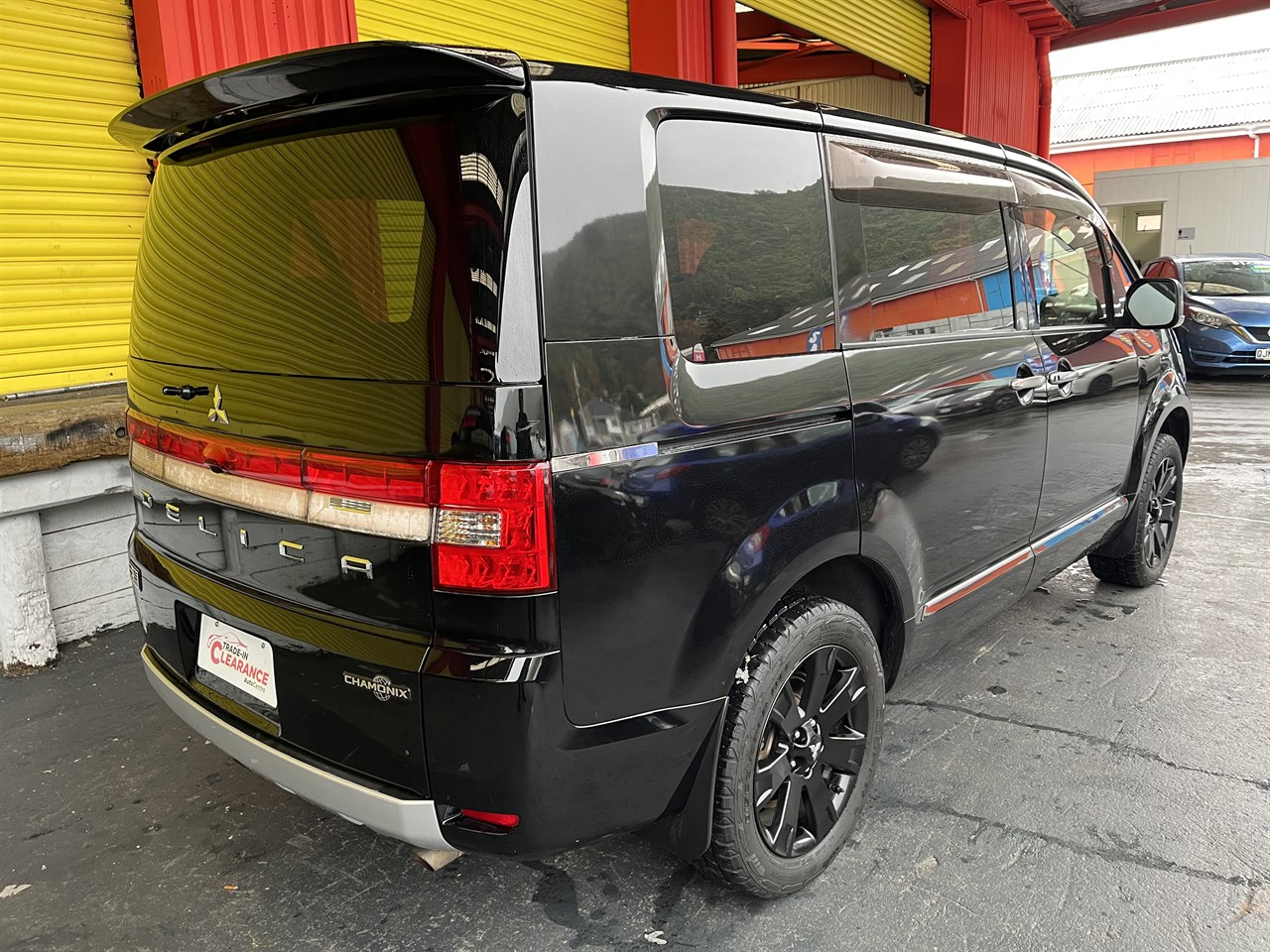 2014 Mitsubishi DELICA