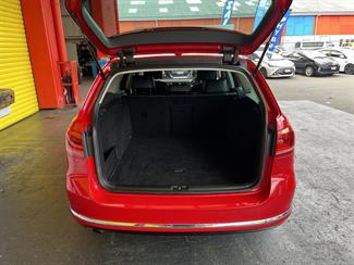 2015 Volkswagen Passat - Thumbnail