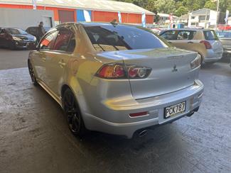 2008 Mitsubishi Galant - Thumbnail