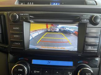 2018 Toyota RAV4 - Thumbnail